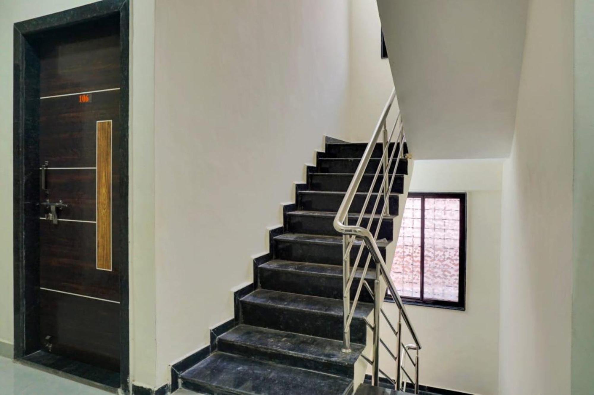 Hotel Paradise-Near Eon It Park Kharadi Pune Ngoại thất bức ảnh